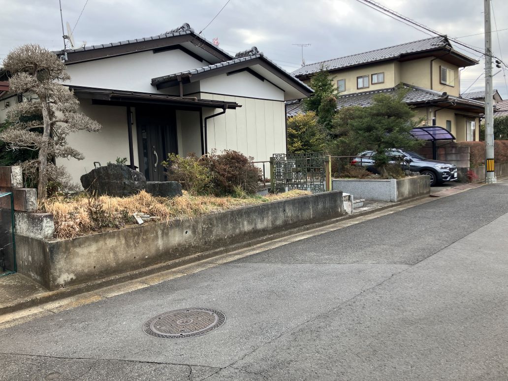 水戸市双葉台1丁目　土地99坪　築48年 25坪の平家を買取