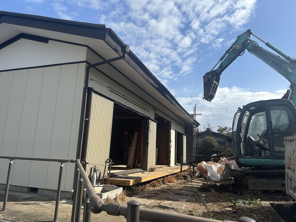水戸市双葉台1丁目　築48年の平家　解体完了