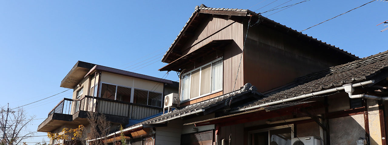 2. 水戸市にお住まいのS様が、「実家の一戸建てを、遺言書に沿って4人で均等に相続した事例」